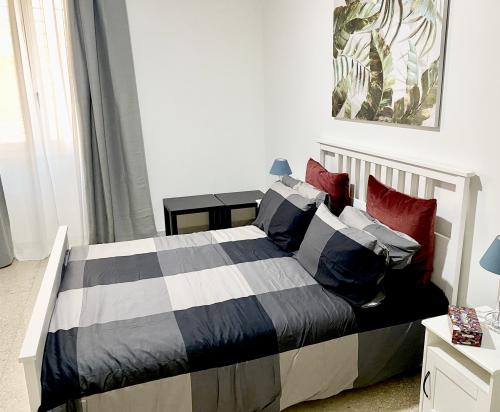annashouselbedroom3